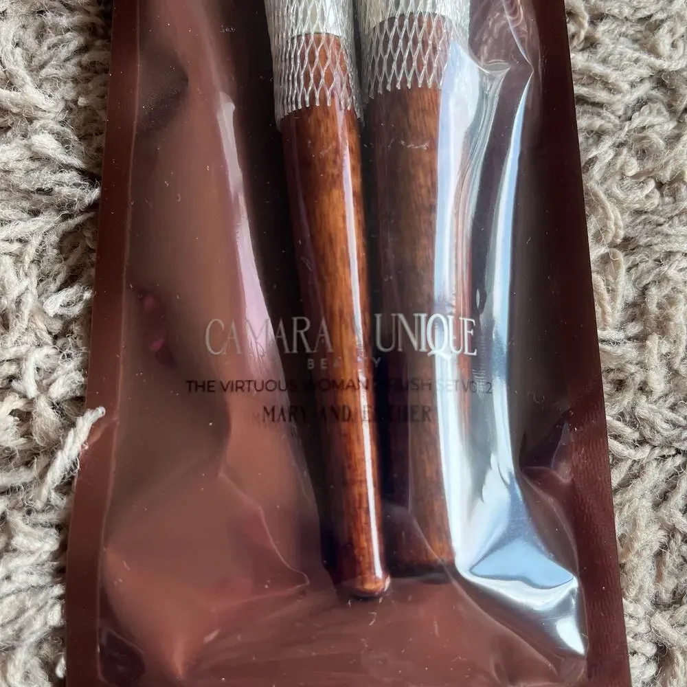 NWT! Camara Aunique The Virtuous Woman Brush Set Vol.2